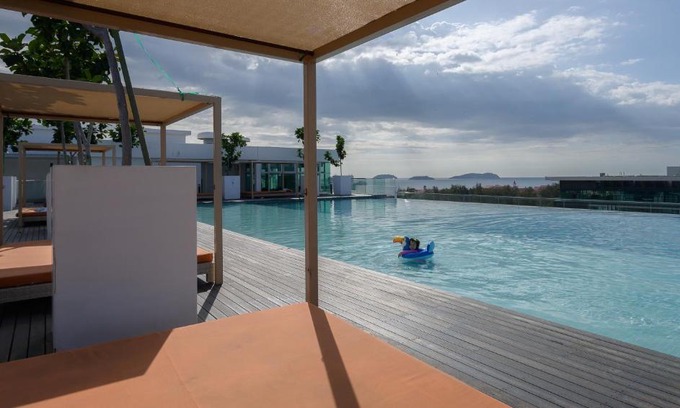 Kampung Sembulan Baru Apartamento | Sutera Avenue KK Infinity Pool 10 mins to Airport 10 mins to Jetty LSS HomeStay