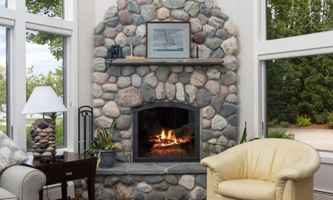 Suttons Bay Casa | Suttons Bay Beach House Private Beachfront