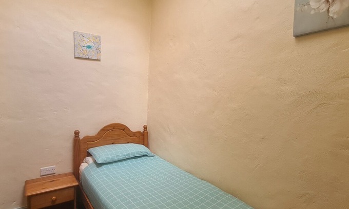 Whitland Cabaña | Swallow Cottage, LLANBOIDY