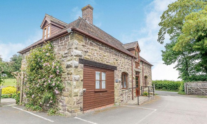 Strefford Casa | Swallow's Nest