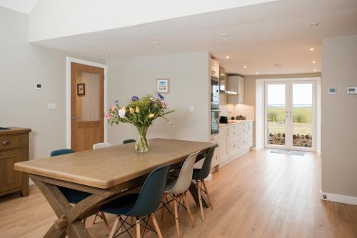 Berwick-upon-Tweed Casa | Swallow's Nest, farm get away with hot tub
