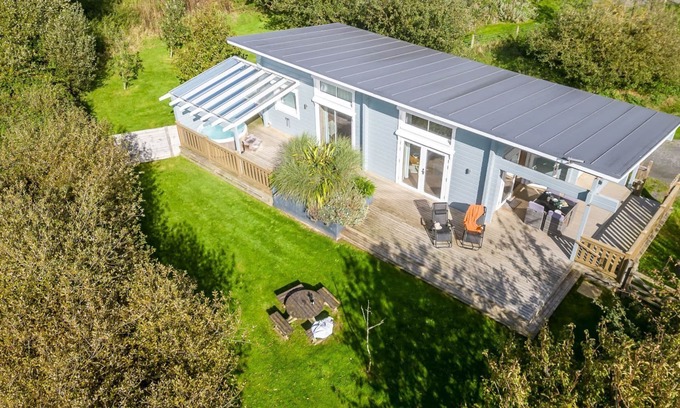 Braunton Casa | Swanpool, Great Field Lodges - a lodge that sleeps 2 guests in 1 bedroom
