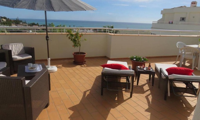 Porto de Mos Apartamento | Sweden Apartment - Top Floor one bedroom with sea views - RS