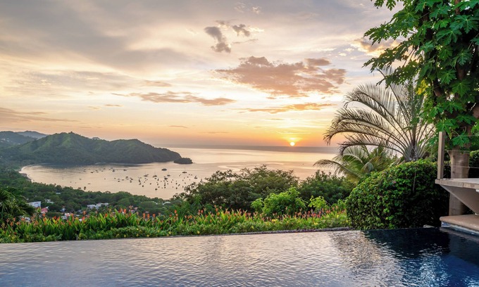 Coco Casa | Sweeping views of Coco Bay - Get Away-Vacation or Work Remote