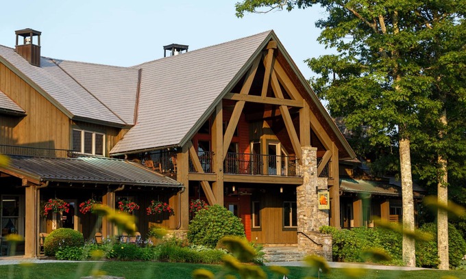 Mountain Air Apartamento | Sweet Birch Suite- Private Club Access