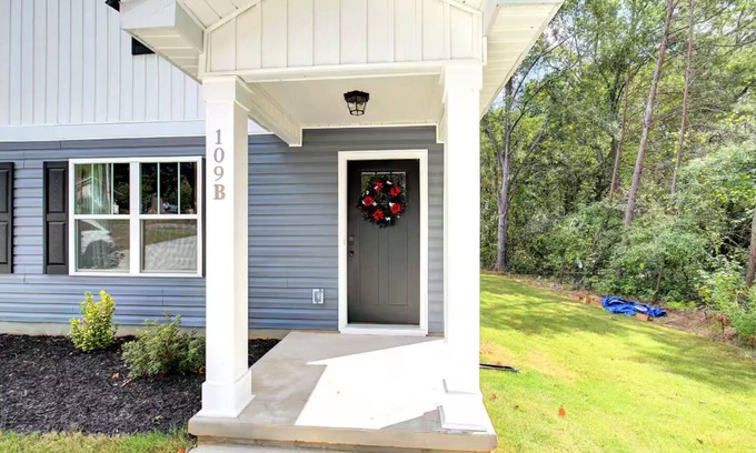 Taylors Casa | Sweet, charming and restful home.