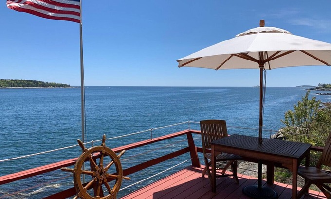 East Boothbay Casa | Sweet cottage on the water with amazing views!