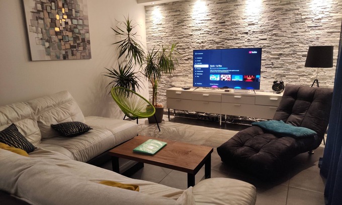 Saint-Leger-sous-Cholet Casa | Sweet Home 25 min from Puy du Fou