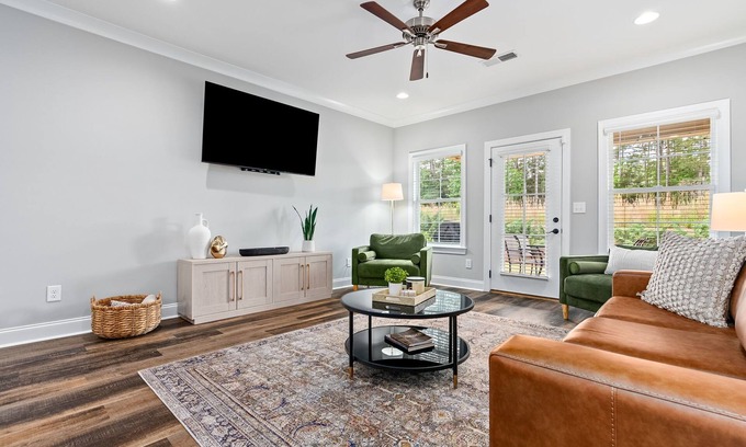 Auburn - Opelika Casa | Sweet Home Auburn - Townhome minutes to campus!
