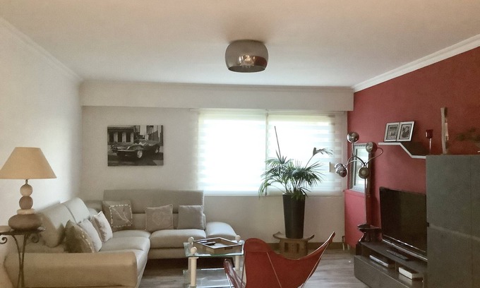 Riou - Petit Juas - Av de Grasse Apartamento | Sweet Home Beautiful 2-room apartment 53m2 & pleasant terrace. 4 Travellers