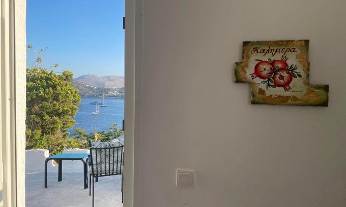 Panteli Casa | Sweet home with two beds -one single room- with beautiful view!