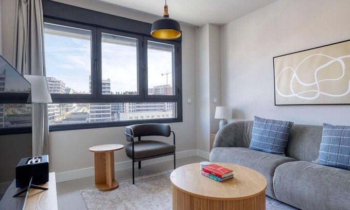 Imperial Apartamento | Sweet Imperial 1BR w/ Gym, Pool & Doorman, near Parks, by Blueground