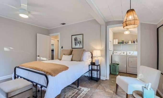 Georgetown Casa | Sweet Sage Cottage in Old Town Close to the Square