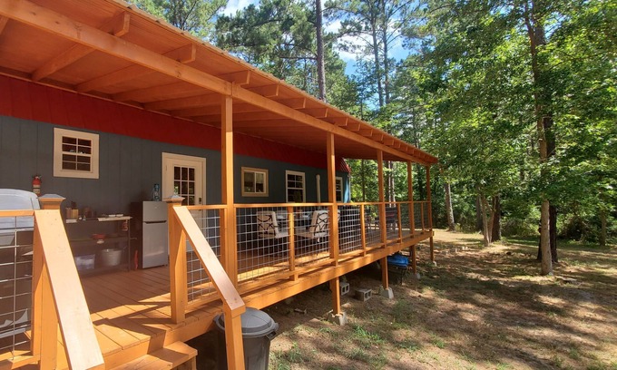 Woden Cabina | Sweet Serenity! Newly Built Cabin on 13 Acres. Pet Friendly!