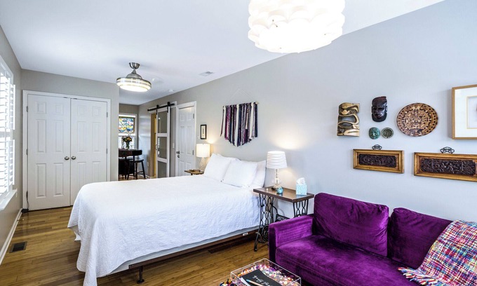 Downtown Casa | Sweet Suite - Close to Downtown!