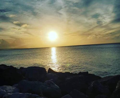 Aguadilla Pueblo Apartamento | Sweet Sunset I - Aguadilla’s Street Art District