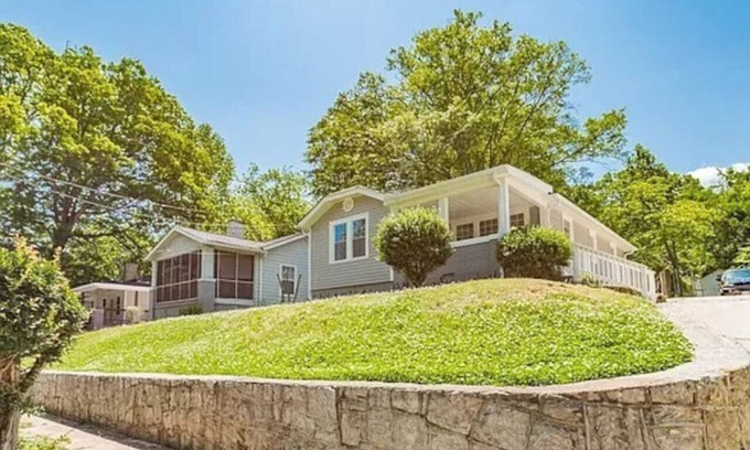 Sylvan Hills Casa | Sweet Sylvan Hills 3/2 - Ten Minutes to Airport