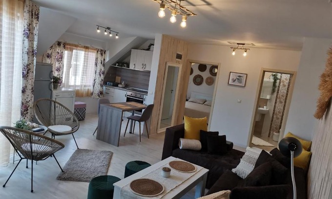 Sliven Apartamento | Sweety