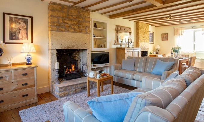 Blockley Cabaña | Swift Cottage, Blockley - sleeps 4 guests in 2 bedrooms
