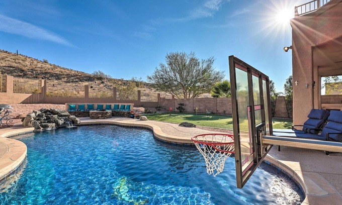Foothills Casa | Swim-Putt-Play! 5-BRs of Family Fun | Heated Pool | Pool Table | Foosball | More