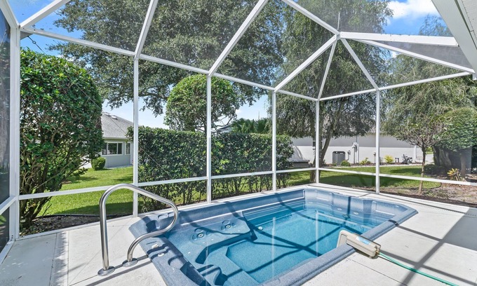 Chatham Casa | Swim Spa! 3/2 Designer in the Village of Chatham