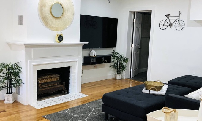 Delray Beach Cabaña | Swinton Beach Cottage w/ free parking Unit B