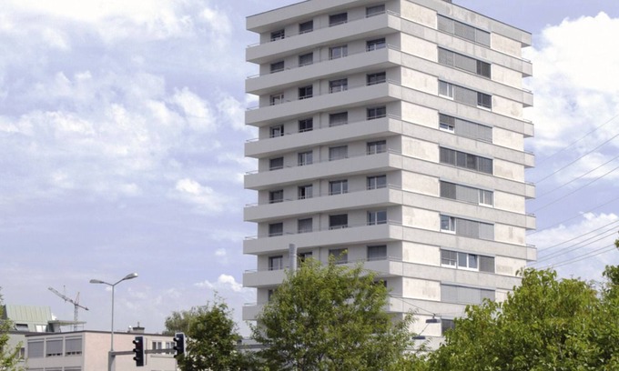 Oerlikon Apartamento | Swiss Star Tower