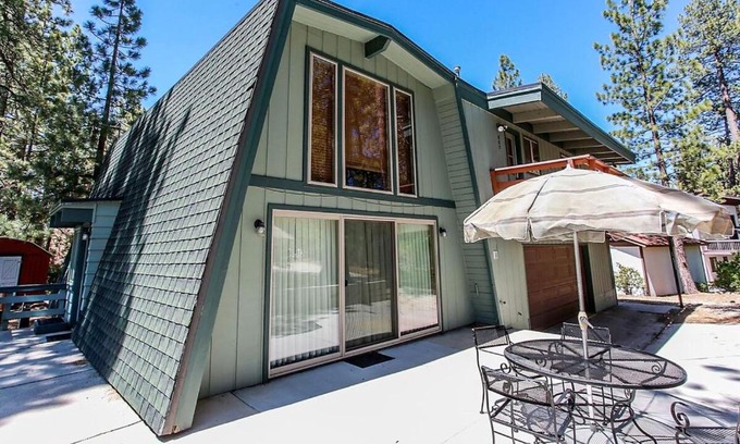 Summit Estates Casa | Switzerland Ski Chalet-845 by Big Bear Vacations