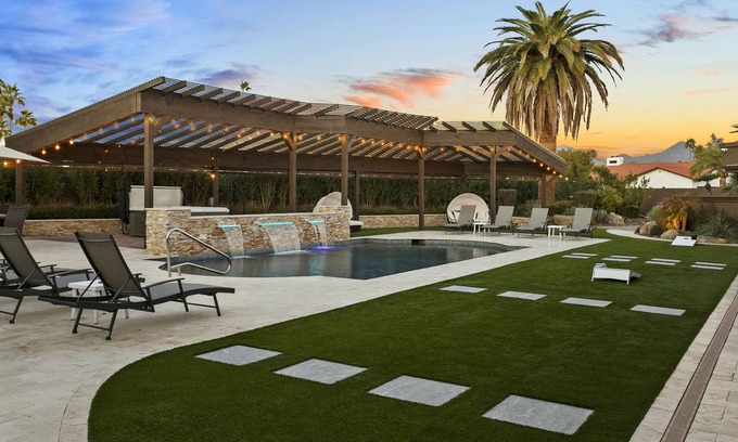 Buenavante Casa | Unwind in Luxury: RnR - Scottsdale's Premier Entertainment Oasis 7 bedroom, 8.5 bath