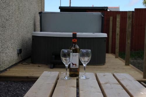 Barmouth Casa | Swyn y Mor beach close Pet friendly hot tub