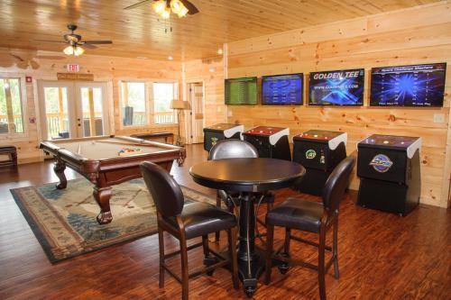 Pittman Center Casa | Sycamore Mansion Cabin