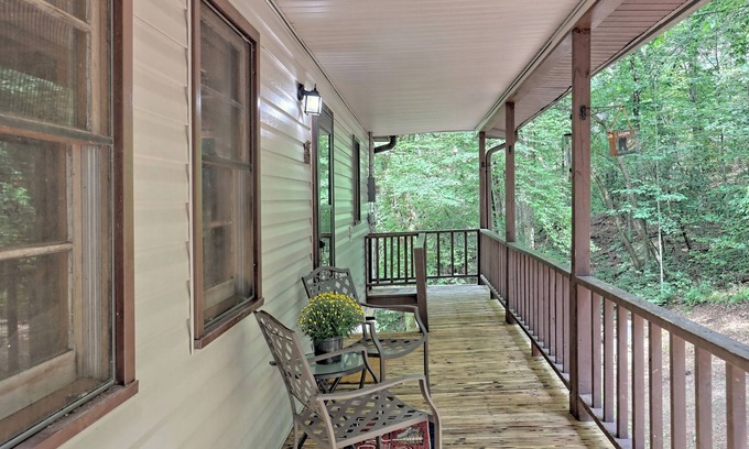 Rabun Gap Casa | Sylvan Lake Falls Retreat