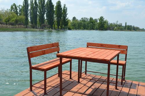 Balatonszarszo Apartamento | Tóparti Apartmanház