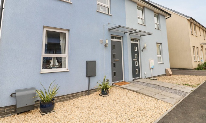 Ogmore-by-Sea Cabaña | T? GLAS, pet friendly, country holiday cottage in Ogmore-By-Sea