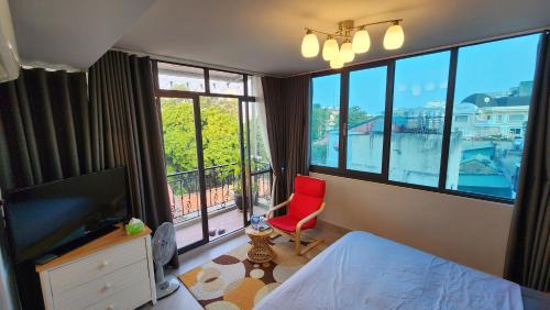 Trang Tien Casa | T Home Balcony Homestay