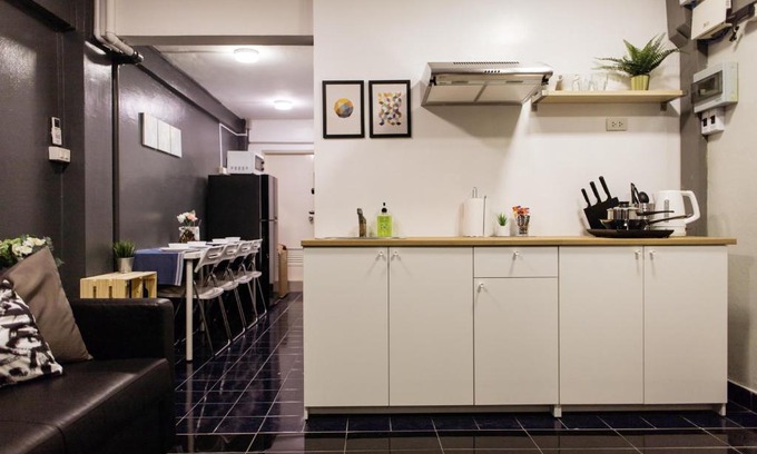 Khlong San Apartamento | T2 2 Bedrooms 6 guests Full kitchen 1 min to BTS
