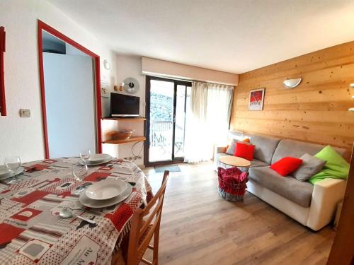 Saint-Lary-Soulan Apartamento | T2 6 pers, balco, cuisine Eq, casier skis, 1700m, Saint-Lary - FR-1-457-144