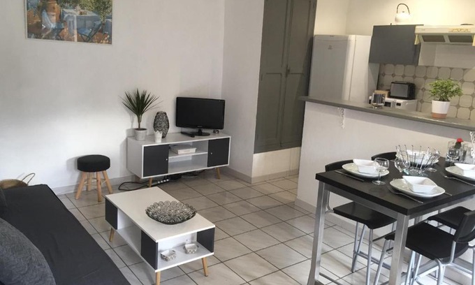 Vedene Apartamento | T2 avec TERRASSE, CLIM , box fibre