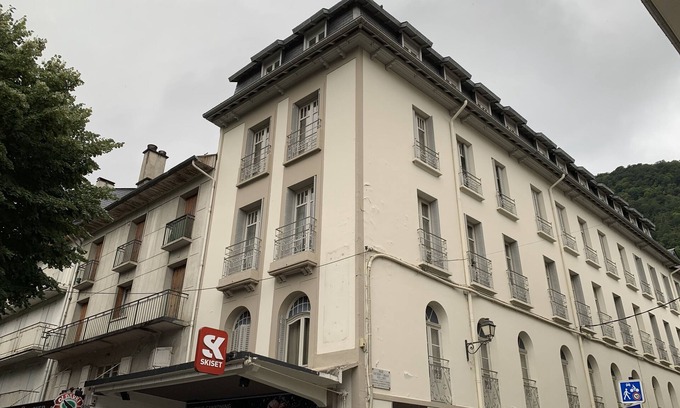 Bagneres-de-Luchon Apartamento | T2 city center apartment