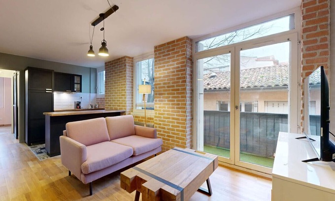 Compans-Caffarelli Apartamento | T2 city center with jacuzzi and terrace