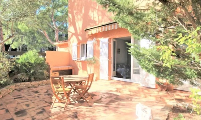 La Madrague Apartamento | T2 - Large Terrace - Quiet - 350m from La Rainette Beach