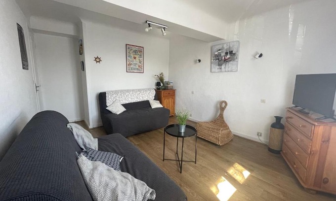 Ciboure Apartamento | T2 lumineux avec Wifi dans maison basque près du cœur historique de Ciboure - Plages et port à proximité - FR-1-239-824