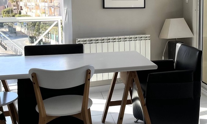 Sanary-sur-Mer Apartamento | Nuevo en Sanary, 52 m2, todo a pie, tranquilo, vista despejada, aire acondicionado, estacionamiento, wifi.