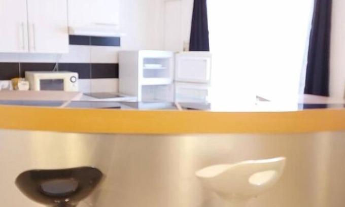 Saint-Roch - Badouillere - Chavanelle Apartamento | T2, NETFLIX, WI FI, CENTER, streetcar, bus, near opera and all faculties