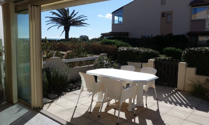 Les Ayguades Apartamento | T2 sea view garden level direct access to Les Ayguades Gruissan beach