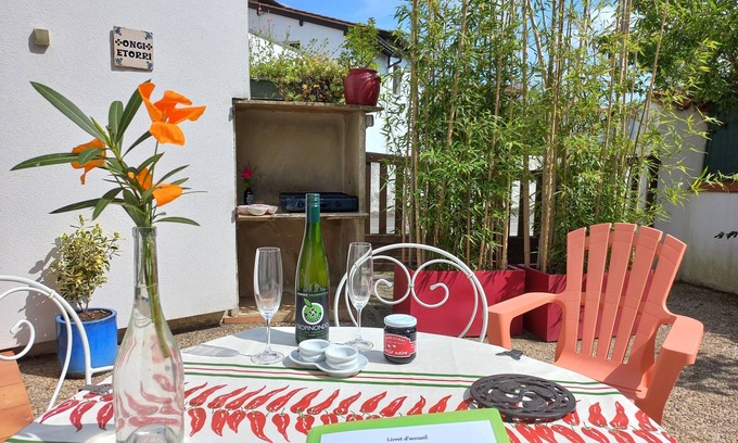 Saint-Pee-sur-Nivelle Apartamento | T2 + terraza de la costa vasca (amueblada con turismo clasificado 3 ***) mar y montaña