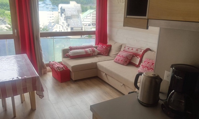 Eaux-Bonnes Apartamento | T2Bis apartment at the foot of the slopes /residence euroneige