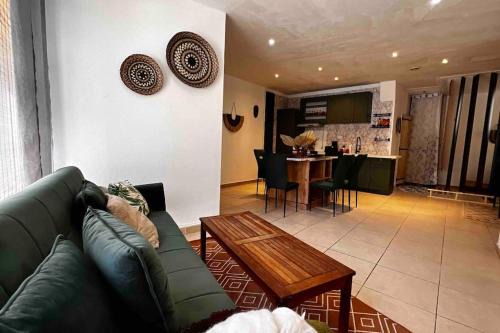 Centre Historique Apartamento | T3 6 couchages grands buffets et plages