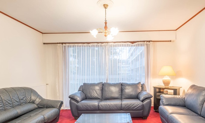 Novel Apartamento | Apartamento T3 con balcón cerca del centro de Annecy