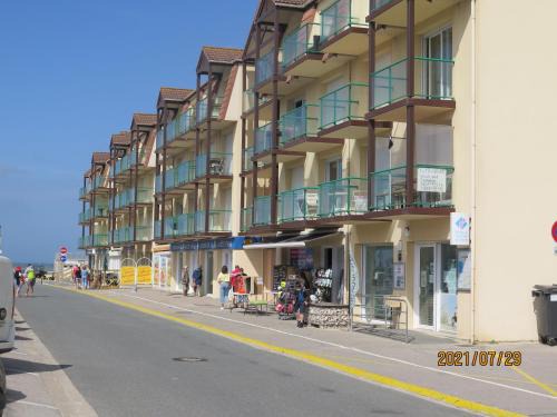 Sainte-Cecile-Plage Apartamento | T3 avec balcon plein sud en bord de mer – 50 ml .2 chambres tout confort, équipé de chauffage électrique pour période hivernale,